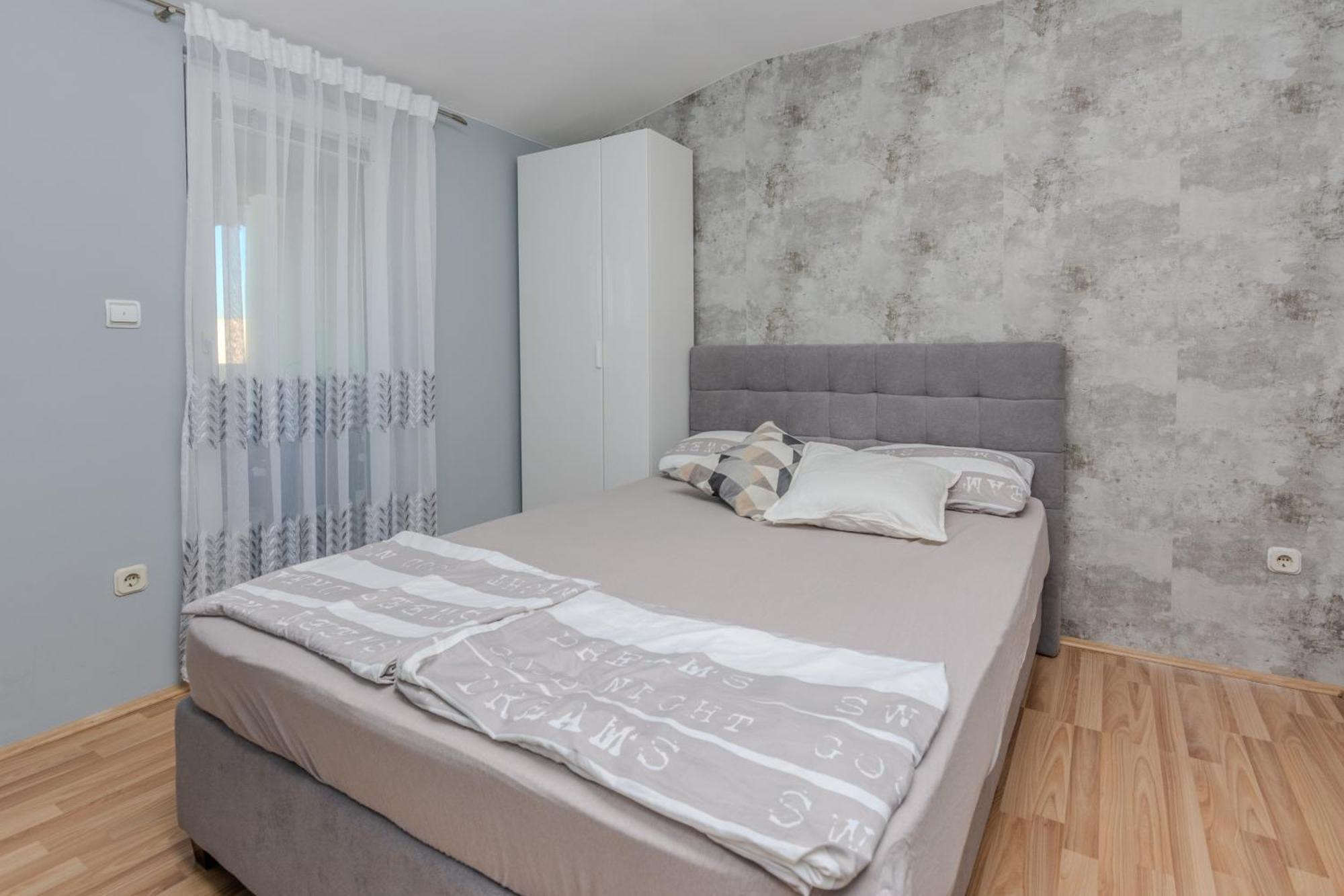 Apartments By The Sea Vir - Lozice, Vir - 18593 Εξωτερικό φωτογραφία
